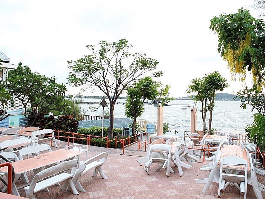 Bai Bua Beach Resort チョンブリ エクステリア 写真