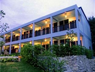 Bai Bua Beach Resort チョンブリ エクステリア 写真